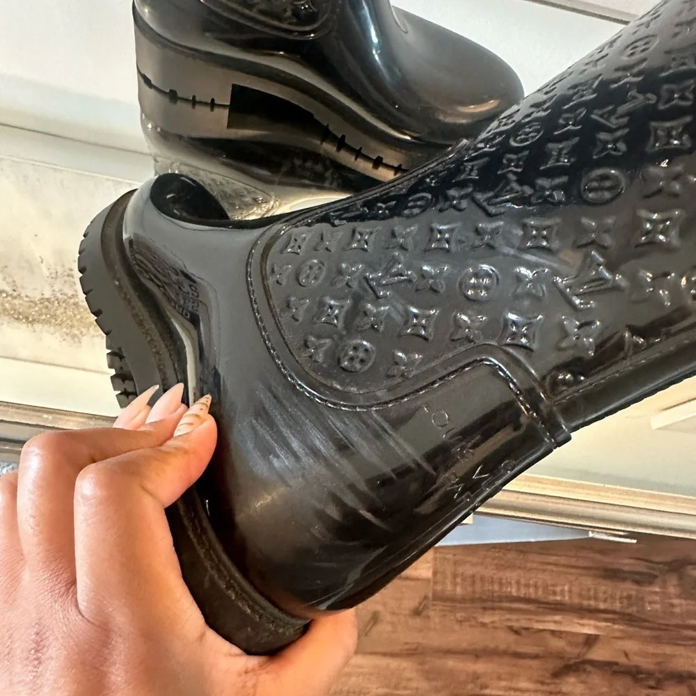 Louis Vuitton Rain Boots sz 39-Preowned - Picture 6 of 9